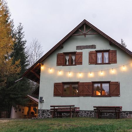 Csaloka Kulcsoshaz Villa Harghita-Băi Exterior photo
